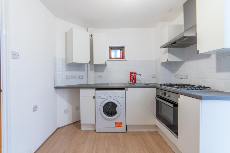V Blackwall - Large Double With Balcony - student accommodation in Blackwall - img_5