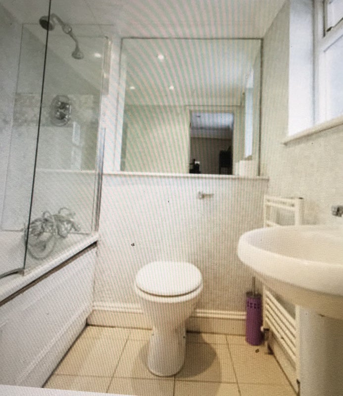 Very bright Double room with en-suite bathroom - student accommodation in High Street Kensington - img_9