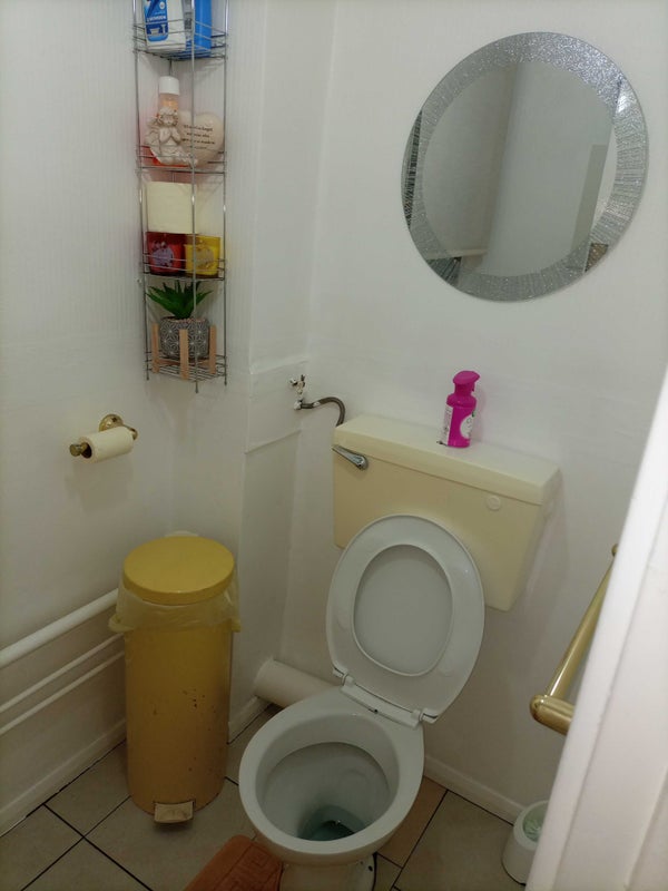 Very Large double room available immediately - student accommodation in Harold Hill - img_6