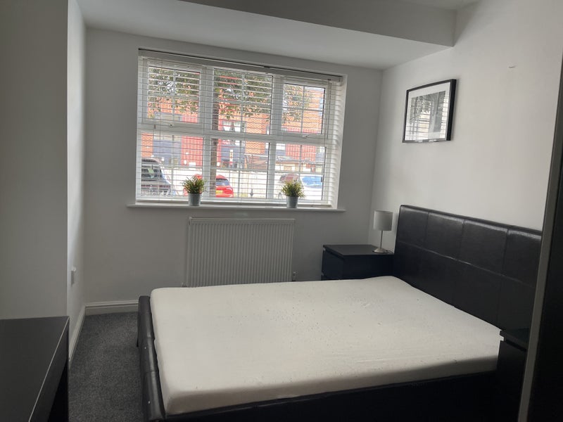Very nice and clean house, 1 mile from city centr. - student accommodation in Salford - img_1