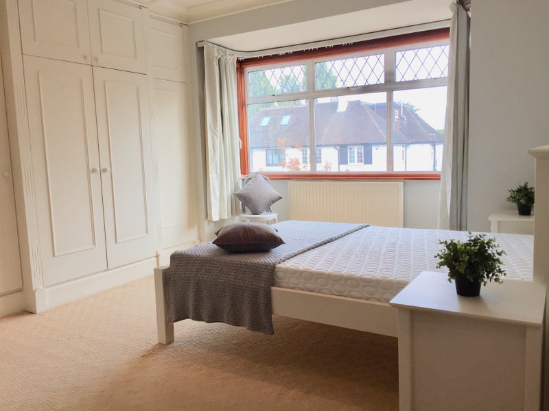 🍦x1  Large Ensuite In Friendly Putney Share - student accommodation in Putney - img_1
