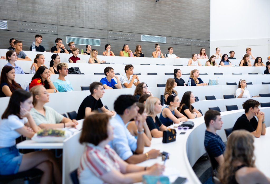Budapest University of Technology and Economics Budapest University of Technology and Economics