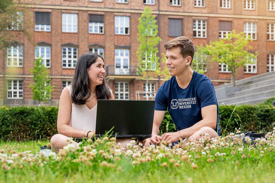 Dresden University of TechnologyDresden University of Technology Dresden University of Technology