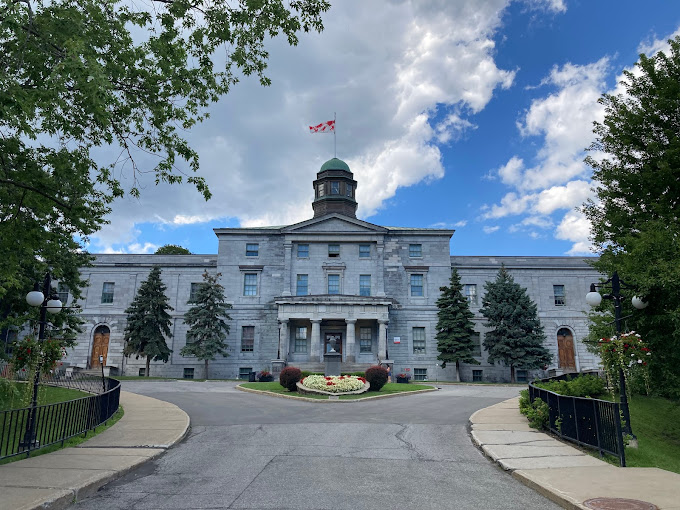 McGill University McGill University