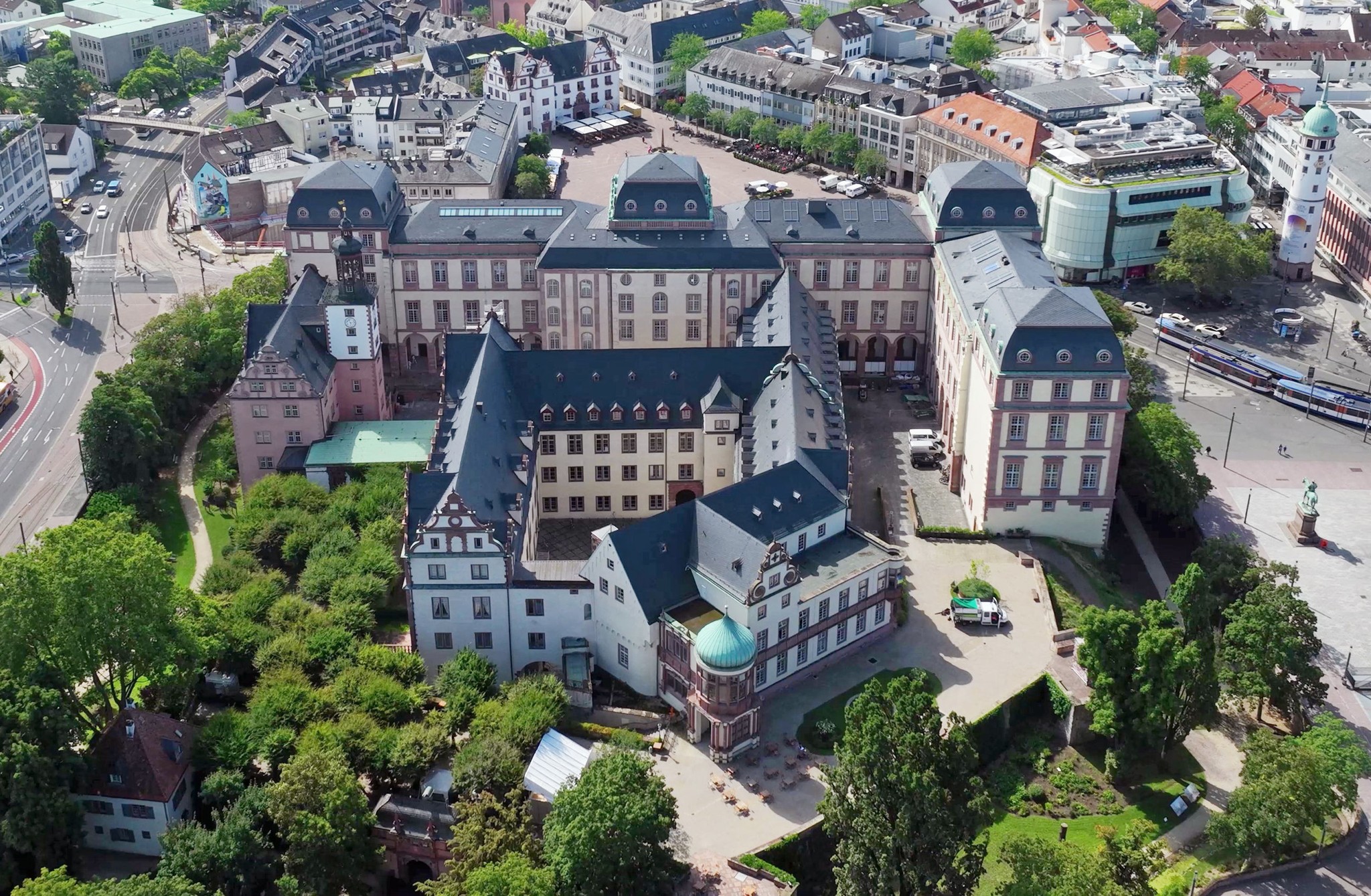 Technical University of Darmstadt Technical University of Darmstadt