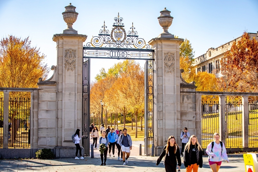 University of Arkansas University of Arkansas